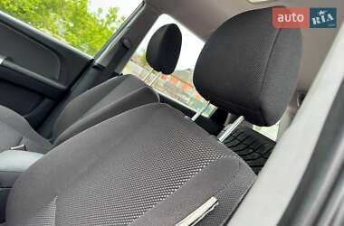 Позашляховик / Кросовер Kia Sportage 2006 в 