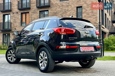 Позашляховик / Кросовер Kia Sportage 2015 в 