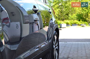 Позашляховик / Кросовер Kia Sportage 2012 в 
