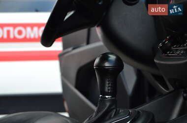 Позашляховик / Кросовер Kia Sportage 2012 в 