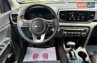 Позашляховик / Кросовер Kia Sportage 2019 в 