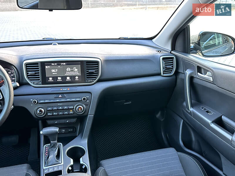 Внедорожник / Кроссовер Kia Sportage 2020 в Черновцах