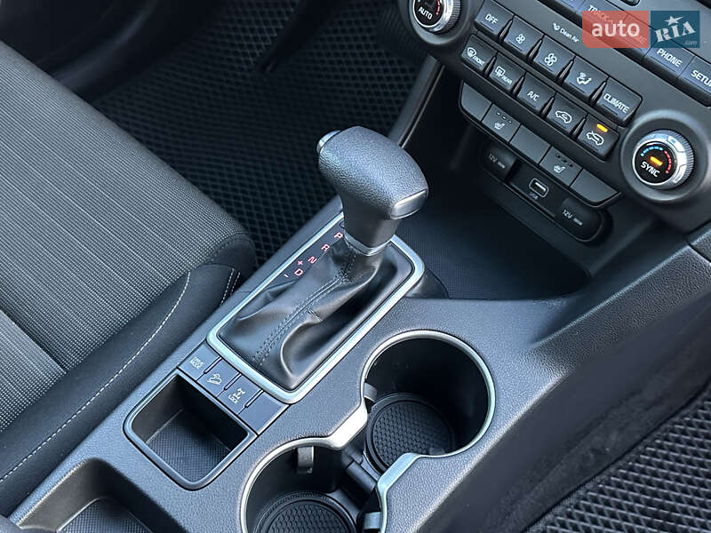 Внедорожник / Кроссовер Kia Sportage 2020 в Черновцах