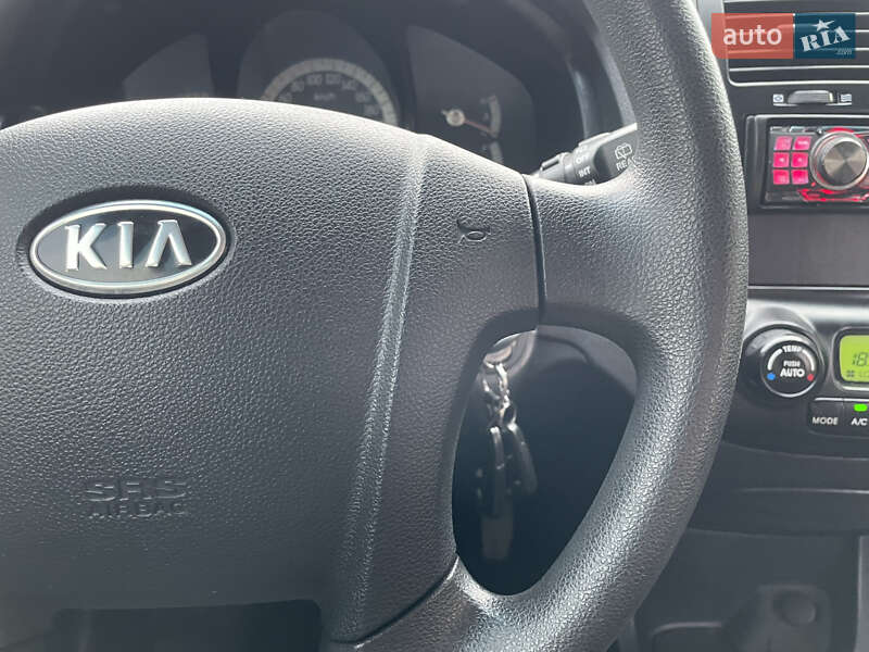 Внедорожник / Кроссовер Kia Sportage 2008 в Лубнах