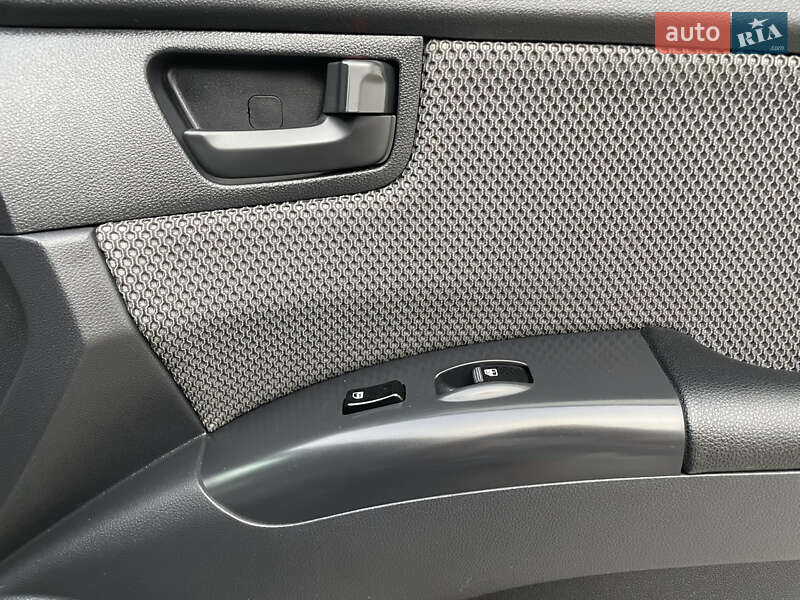 Внедорожник / Кроссовер Kia Sportage 2008 в Лубнах