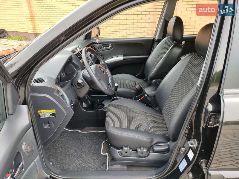 Внедорожник / Кроссовер Kia Sportage 2007 в Красилове