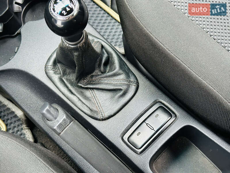 Внедорожник / Кроссовер Kia Sportage 2008 в Харькове