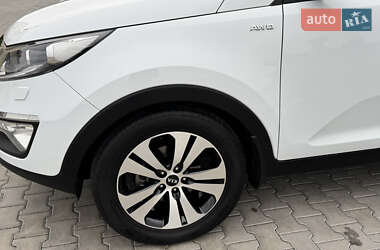 Внедорожник / Кроссовер Kia Sportage 2012 в 