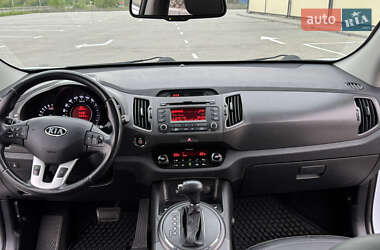 Внедорожник / Кроссовер Kia Sportage 2012 в 