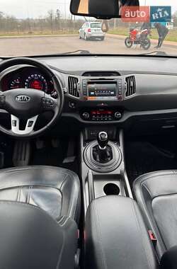 Позашляховик / Кросовер Kia Sportage 2013 в 