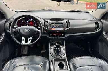Позашляховик / Кросовер Kia Sportage 2013 в 
