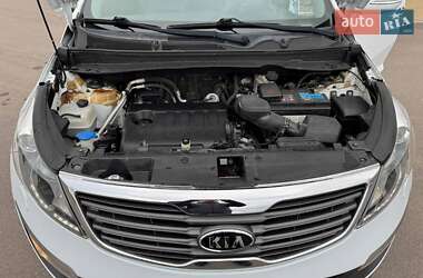 Позашляховик / Кросовер Kia Sportage 2013 в 