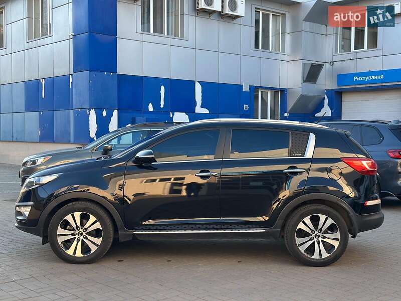 Позашляховик / Кросовер Kia Sportage 2011 в Одесі