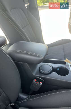 Внедорожник / Кроссовер Kia Sportage 2021 в 