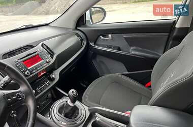 Внедорожник / Кроссовер Kia Sportage 2011 в 
