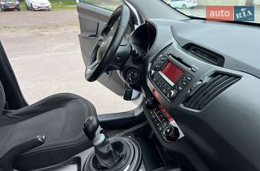 Внедорожник / Кроссовер Kia Sportage 2011 в 