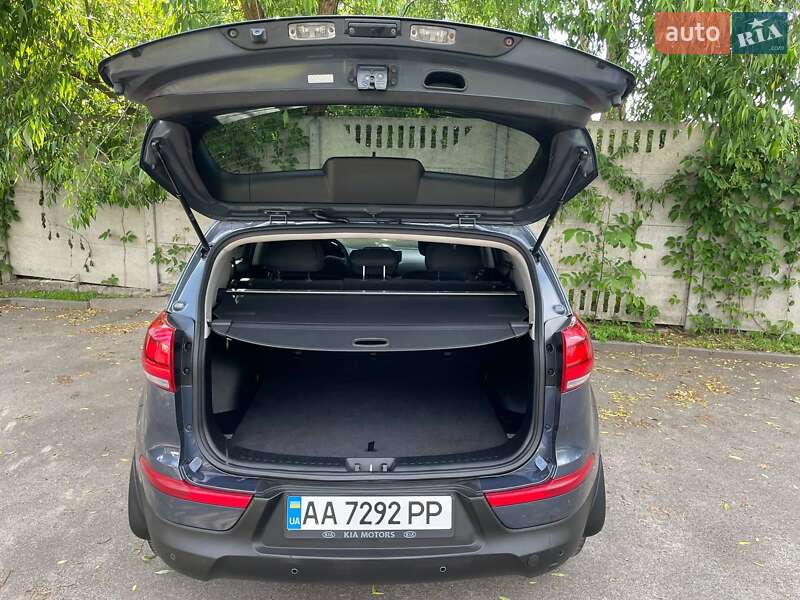Позашляховик / Кросовер Kia Sportage 2015 в Києві