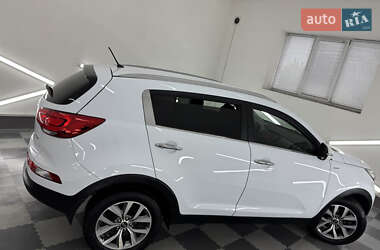 Внедорожник / Кроссовер Kia Sportage 2015 в 