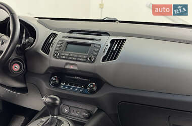 Внедорожник / Кроссовер Kia Sportage 2015 в 