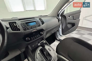 Внедорожник / Кроссовер Kia Sportage 2015 в 