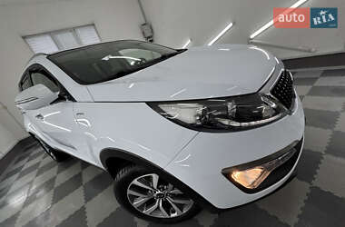Внедорожник / Кроссовер Kia Sportage 2015 в 