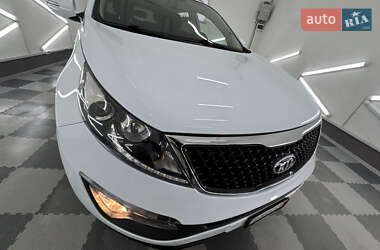 Внедорожник / Кроссовер Kia Sportage 2015 в 