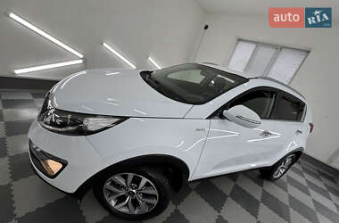 Внедорожник / Кроссовер Kia Sportage 2015 в 
