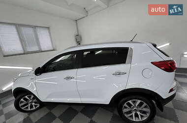 Внедорожник / Кроссовер Kia Sportage 2015 в 