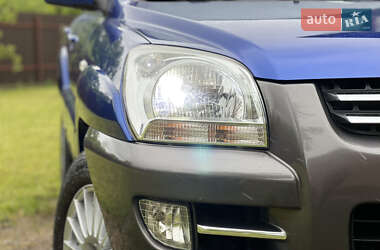 Позашляховик / Кросовер Kia Sportage 2007 в 