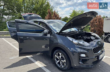 Позашляховик / Кросовер Kia Sportage 2019 в 