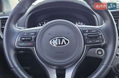 Внедорожник / Кроссовер Kia Sportage 2016 в 