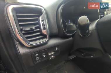 Внедорожник / Кроссовер Kia Sportage 2017 в 