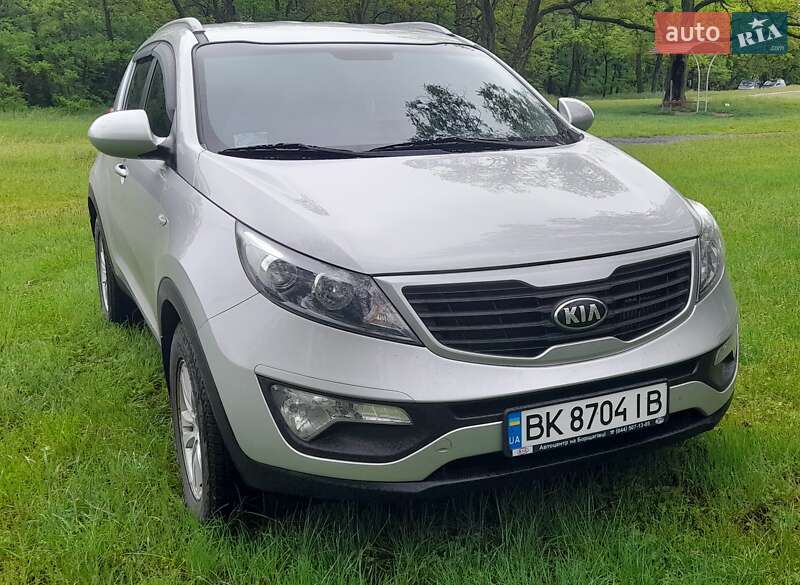Внедорожник / Кроссовер Kia Sportage 2013 в 