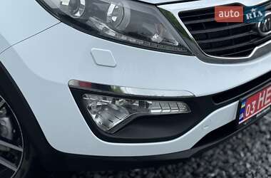 Внедорожник / Кроссовер Kia Sportage 2012 в 