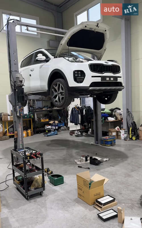 Внедорожник / Кроссовер Kia Sportage 2016 в Шептицькому