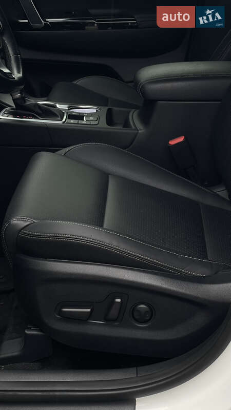 Внедорожник / Кроссовер Kia Sportage 2016 в Шептицькому