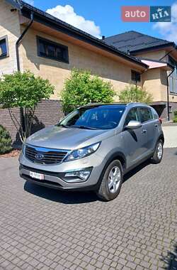 Внедорожник / Кроссовер Kia Sportage 2011 в 
