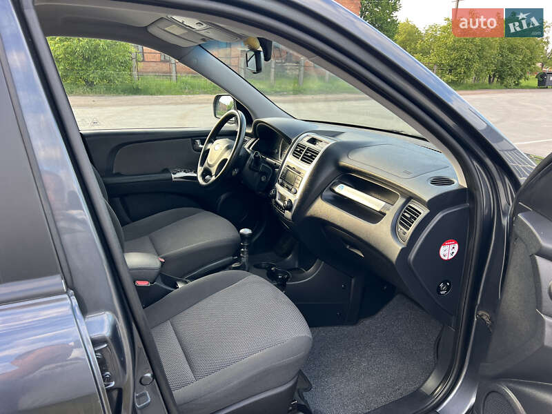 Внедорожник / Кроссовер Kia Sportage 2009 в Бершади