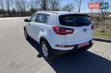 Внедорожник / Кроссовер Kia Sportage 2013 в 