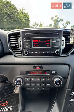 Позашляховик / Кросовер Kia Sportage 2017 в 