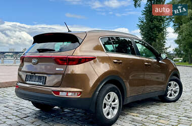 Позашляховик / Кросовер Kia Sportage 2017 в 