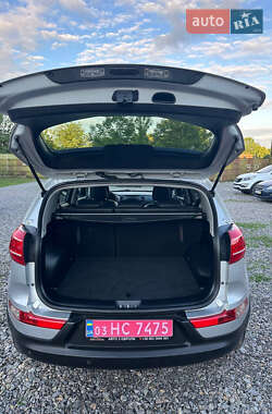Внедорожник / Кроссовер Kia Sportage 2011 в 