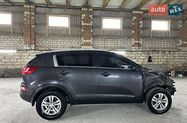 Внедорожник / Кроссовер Kia Sportage 2013 в 