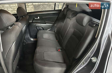 Внедорожник / Кроссовер Kia Sportage 2013 в 