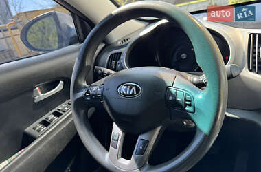 Внедорожник / Кроссовер Kia Sportage 2013 в 