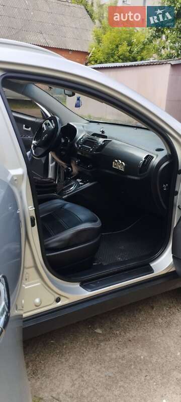 Позашляховик / Кросовер Kia Sportage 2013 в Коростені