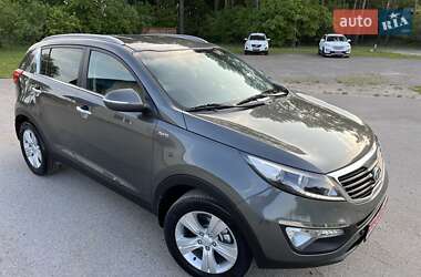 Внедорожник / Кроссовер Kia Sportage 2011 в 