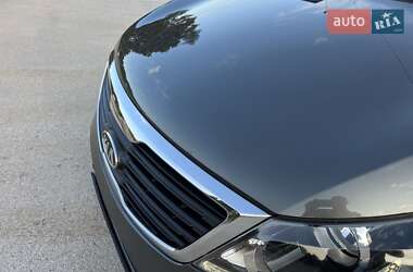 Внедорожник / Кроссовер Kia Sportage 2011 в 