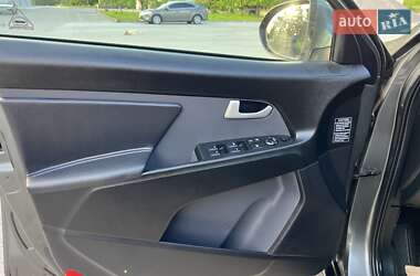 Внедорожник / Кроссовер Kia Sportage 2011 в 