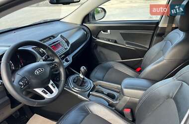Внедорожник / Кроссовер Kia Sportage 2011 в 
